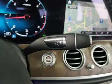 2022 Mercedes-Benz E-Класс с пробегом 111 485 км