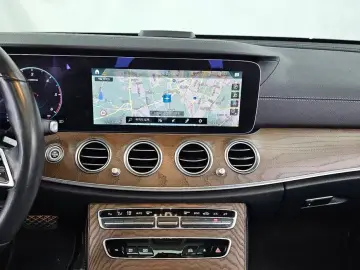 2022 Mercedes-Benz E-Класс с пробегом 111 485 км