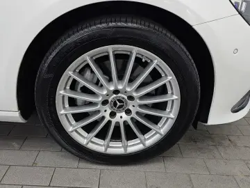 2022 Mercedes-Benz E-Класс с пробегом 111 485 км