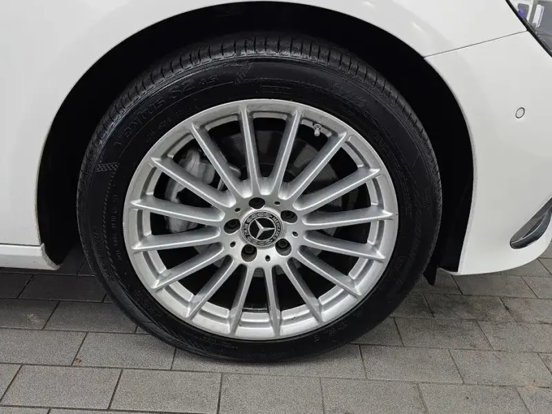 2022 Mercedes-Benz E-Класс с пробегом 111 485 км