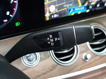 2022 Mercedes-Benz E-Класс с пробегом 52 975 км