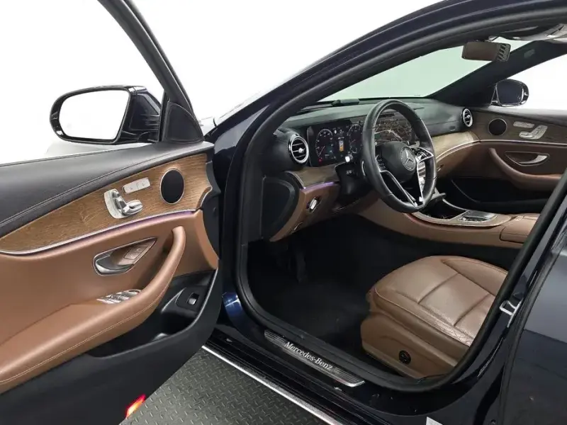 2022 Mercedes-Benz E-Класс с пробегом 52 975 км