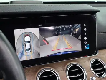 2022 Mercedes-Benz E-Класс с пробегом 52 975 км
