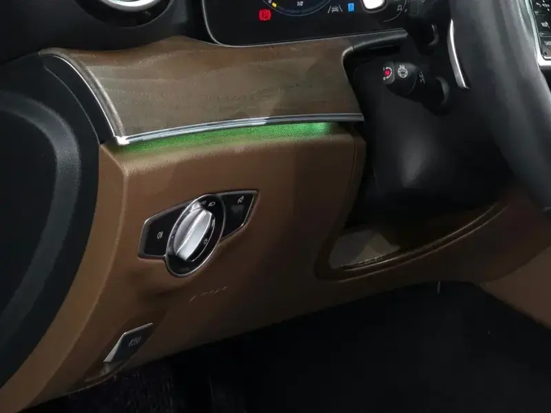 2022 Mercedes-Benz E-Класс с пробегом 52 975 км