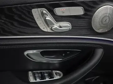 2021 Mercedes-Benz E-Класс с пробегом 106 858 км