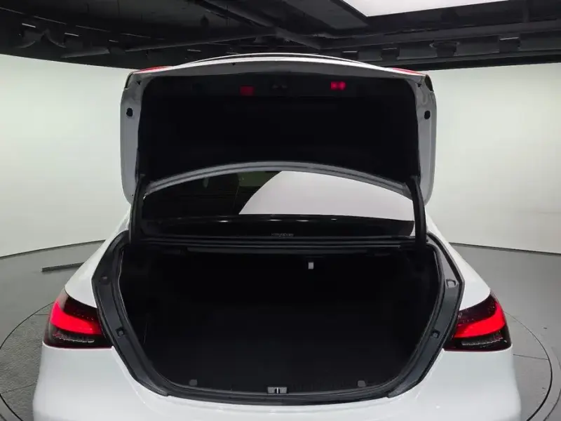 2021 Mercedes-Benz E-Класс с пробегом 106 858 км
