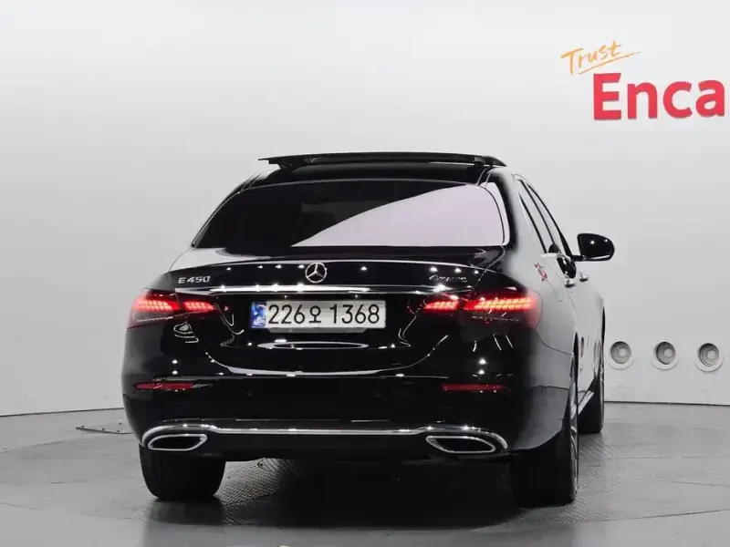 2023 Mercedes-Benz E-Класс с пробегом 14 790 км