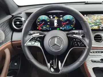 2022 Mercedes-Benz E-Класс с пробегом 23 586 км