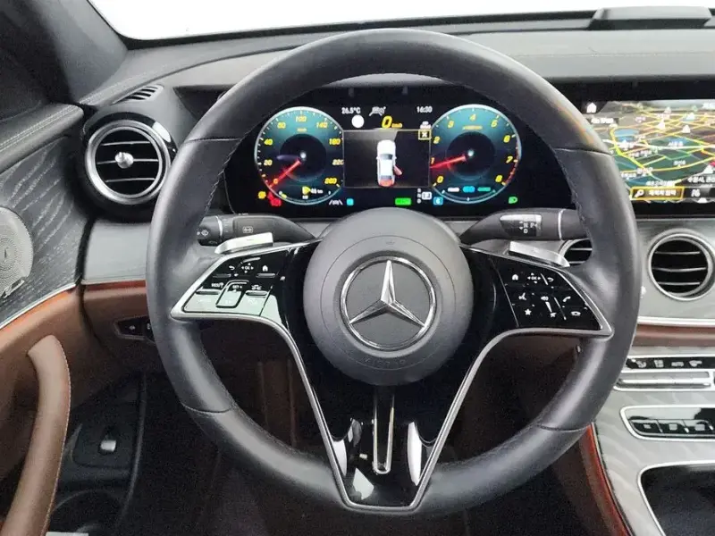 2022 Mercedes-Benz E-Класс с пробегом 23 586 км