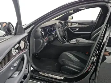 2023 Mercedes-Benz E-Класс с пробегом 14 790 км