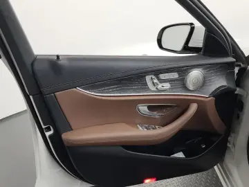 2022 Mercedes-Benz E-Класс с пробегом 23 586 км