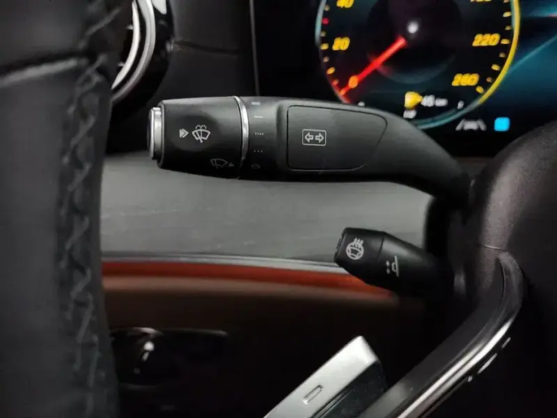 2022 Mercedes-Benz E-Класс с пробегом 23 586 км