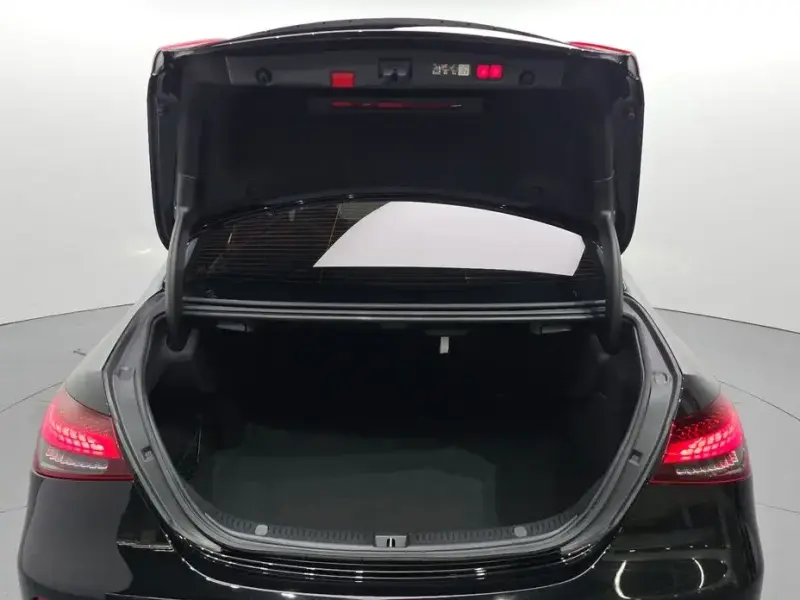 2023 Mercedes-Benz E-Класс с пробегом 14 790 км