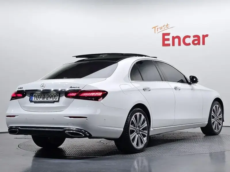 2022 Mercedes-Benz E-Класс с пробегом 67 454 км