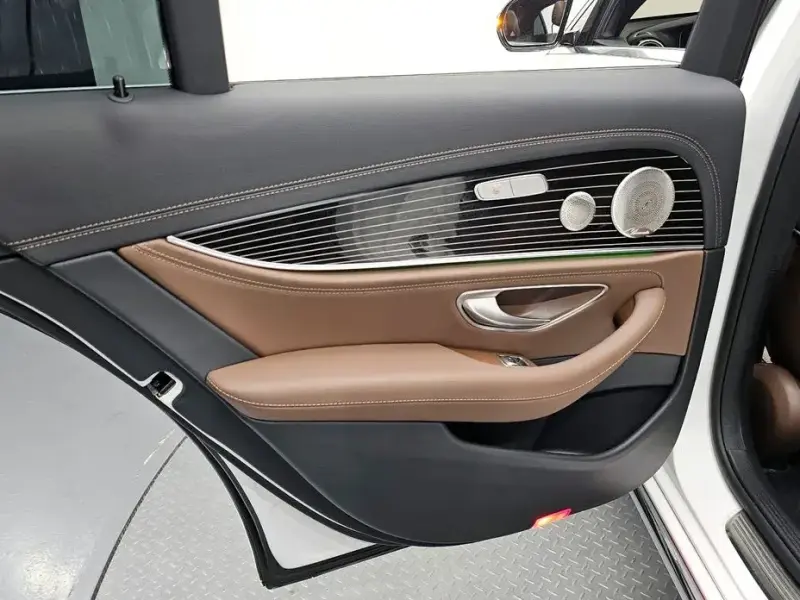 2022 Mercedes-Benz E-Класс с пробегом 67 454 км