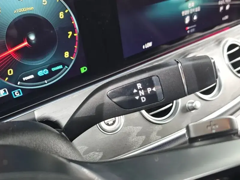 2023 Mercedes-Benz E-Класс с пробегом 53 298 км