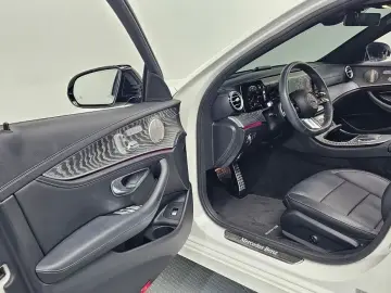 2023 Mercedes-Benz E-Класс с пробегом 53 298 км