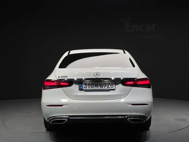 2022 Mercedes-Benz E-Класс с пробегом 54 674 км