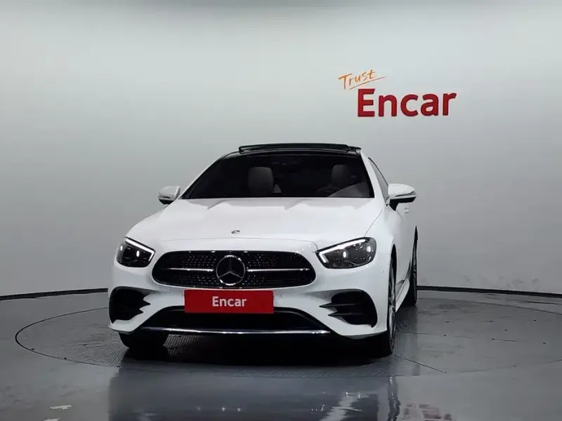 2023 Mercedes-Benz E-Класс с пробегом 17 472 км