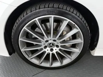 2023 Mercedes-Benz E-Класс с пробегом 17 472 км