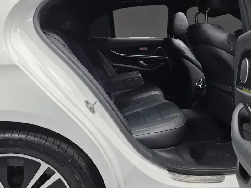 2022 Mercedes-Benz E-Класс с пробегом 54 674 км