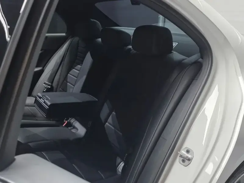 2022 Mercedes-Benz E-Класс с пробегом 54 674 км