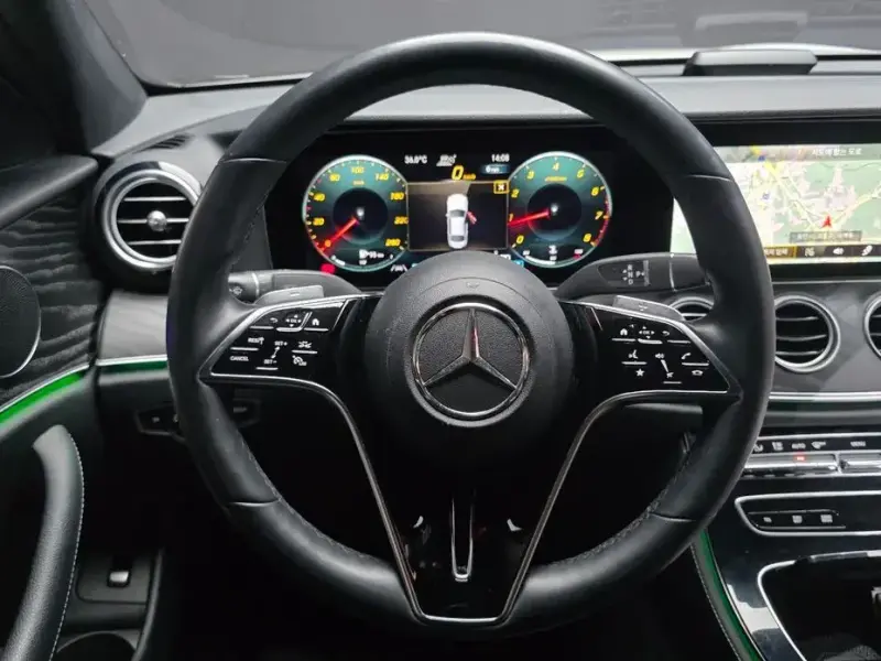 2022 Mercedes-Benz E-Класс с пробегом 54 674 км