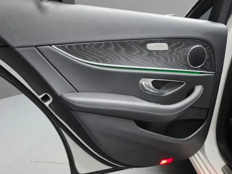2022 Mercedes-Benz E-Класс с пробегом 54 674 км
