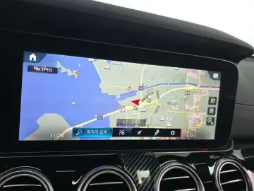 2021 Mercedes-Benz E-Класс с пробегом 96 331 км
