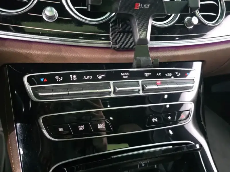 2021 Mercedes-Benz E-Класс с пробегом 96 331 км