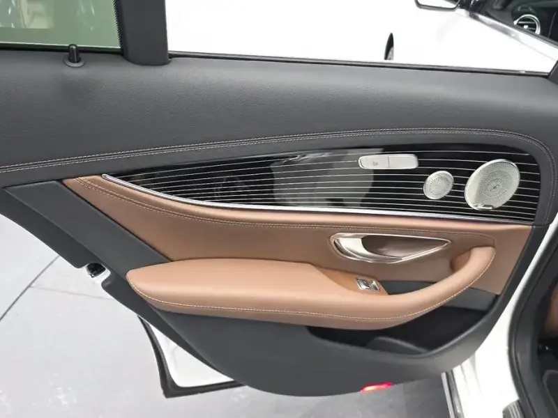 2021 Mercedes-Benz E-Класс с пробегом 96 331 км