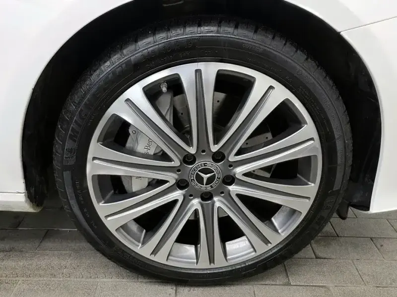 2021 Mercedes-Benz E-Класс с пробегом 32 915 км