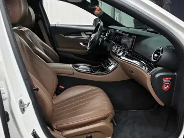 2021 Mercedes-Benz E-Класс с пробегом 32 915 км