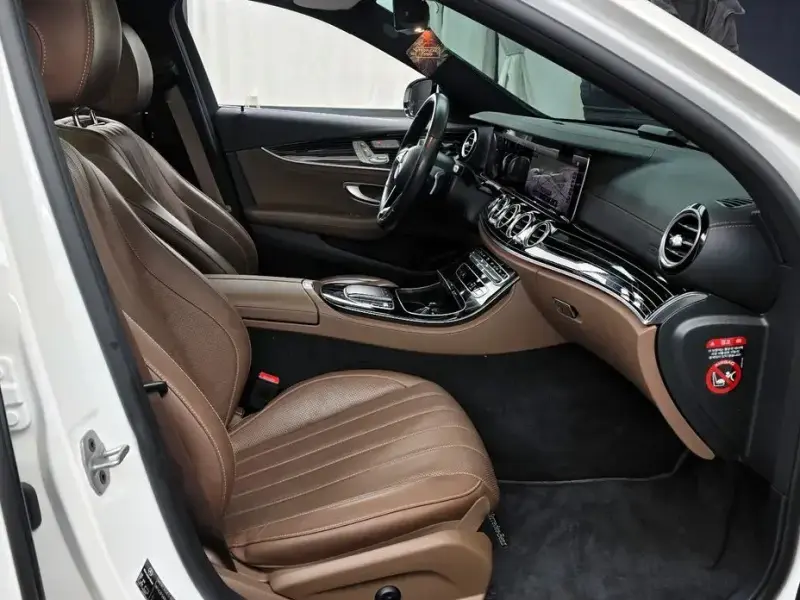 2021 Mercedes-Benz E-Класс с пробегом 32 915 км