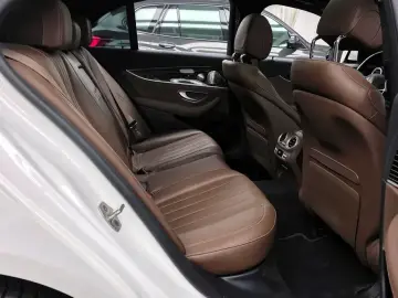 2021 Mercedes-Benz E-Класс с пробегом 32 915 км