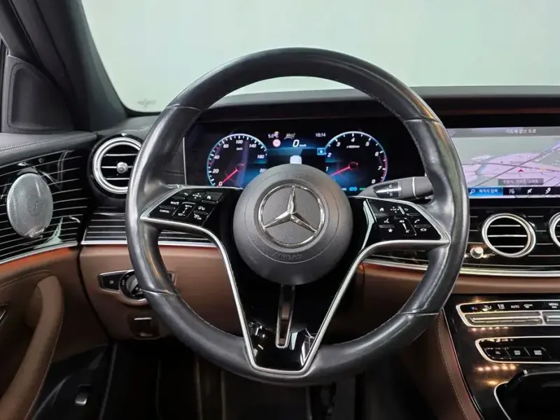 2021 Mercedes-Benz E-Класс с пробегом 32 915 км