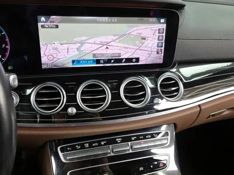 2021 Mercedes-Benz E-Класс с пробегом 32 915 км