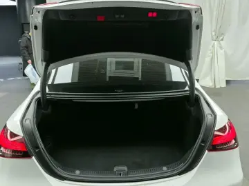 2021 Mercedes-Benz E-Класс с пробегом 32 915 км