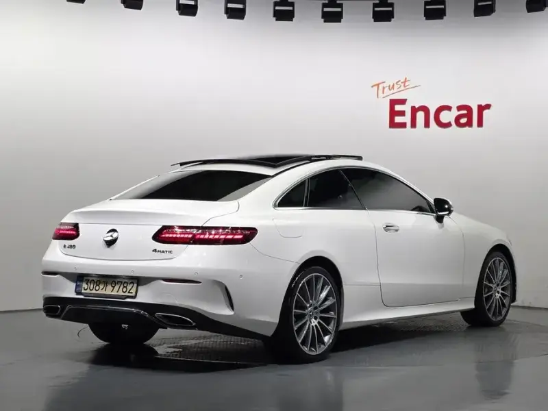 2021 Mercedes-Benz E-Класс с пробегом 48 214 км