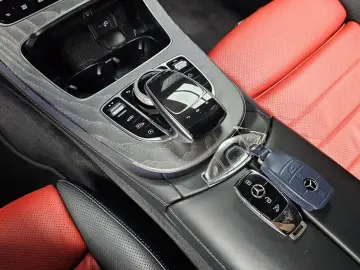 2022 Mercedes-Benz E-Класс с пробегом 53 306 км