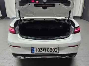 2022 Mercedes-Benz E-Класс с пробегом 53 306 км