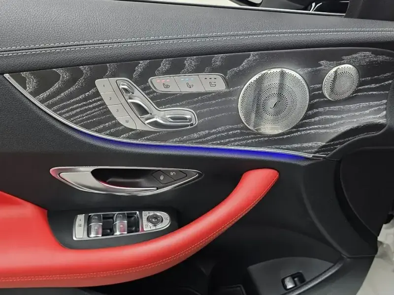 2022 Mercedes-Benz E-Класс с пробегом 53 306 км