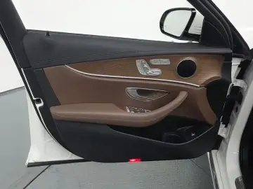 2021 Mercedes-Benz E-Класс с пробегом 82 107 км