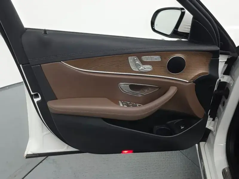 2021 Mercedes-Benz E-Класс с пробегом 82 107 км