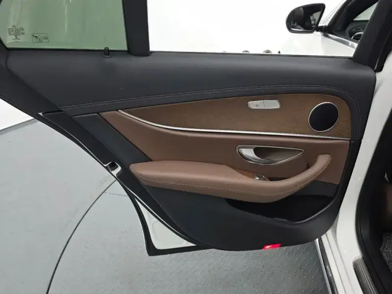 2021 Mercedes-Benz E-Класс с пробегом 82 107 км