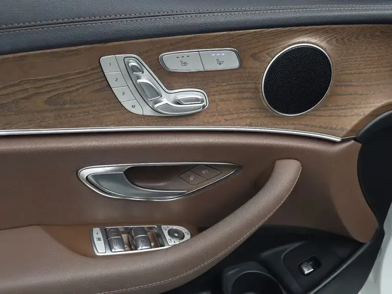 2021 Mercedes-Benz E-Класс с пробегом 82 107 км