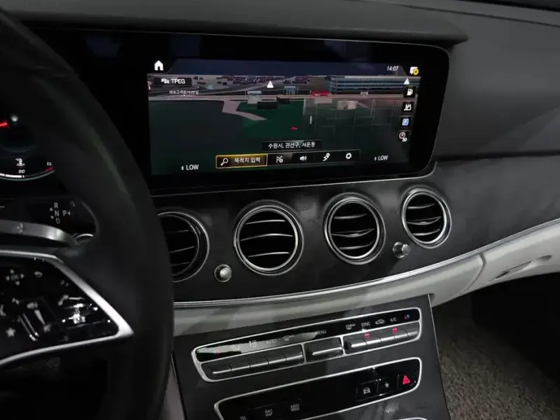 2023 Mercedes-Benz E-Класс с пробегом 38 393 км