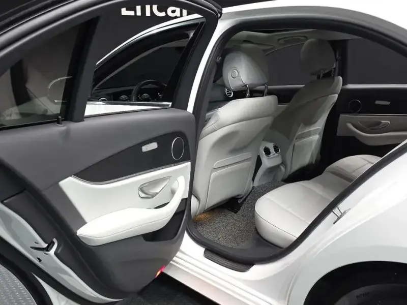 2023 Mercedes-Benz E-Класс с пробегом 38 393 км