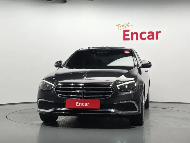 2023 Mercedes-Benz E-Класс с пробегом 8 721 км