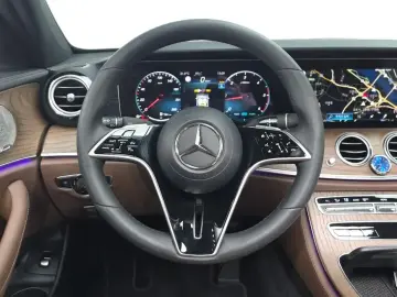 2023 Mercedes-Benz E-Класс с пробегом 8 721 км